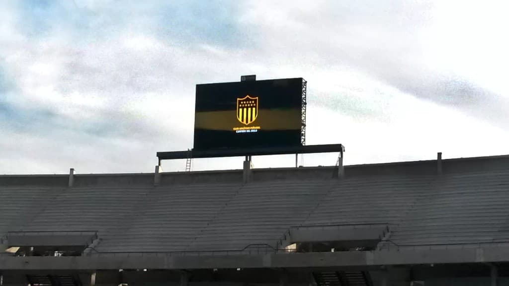 Panel LED en estadio